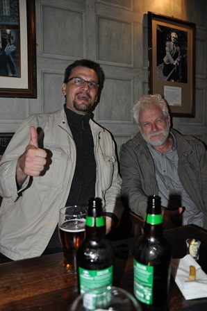 Jan and James in Milne§s bar